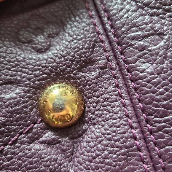 LOUIS VUITTON- Monogram Empreinte Artsy MM. Purple Est. Retail C$5,028.03 - Picture 10 of 13